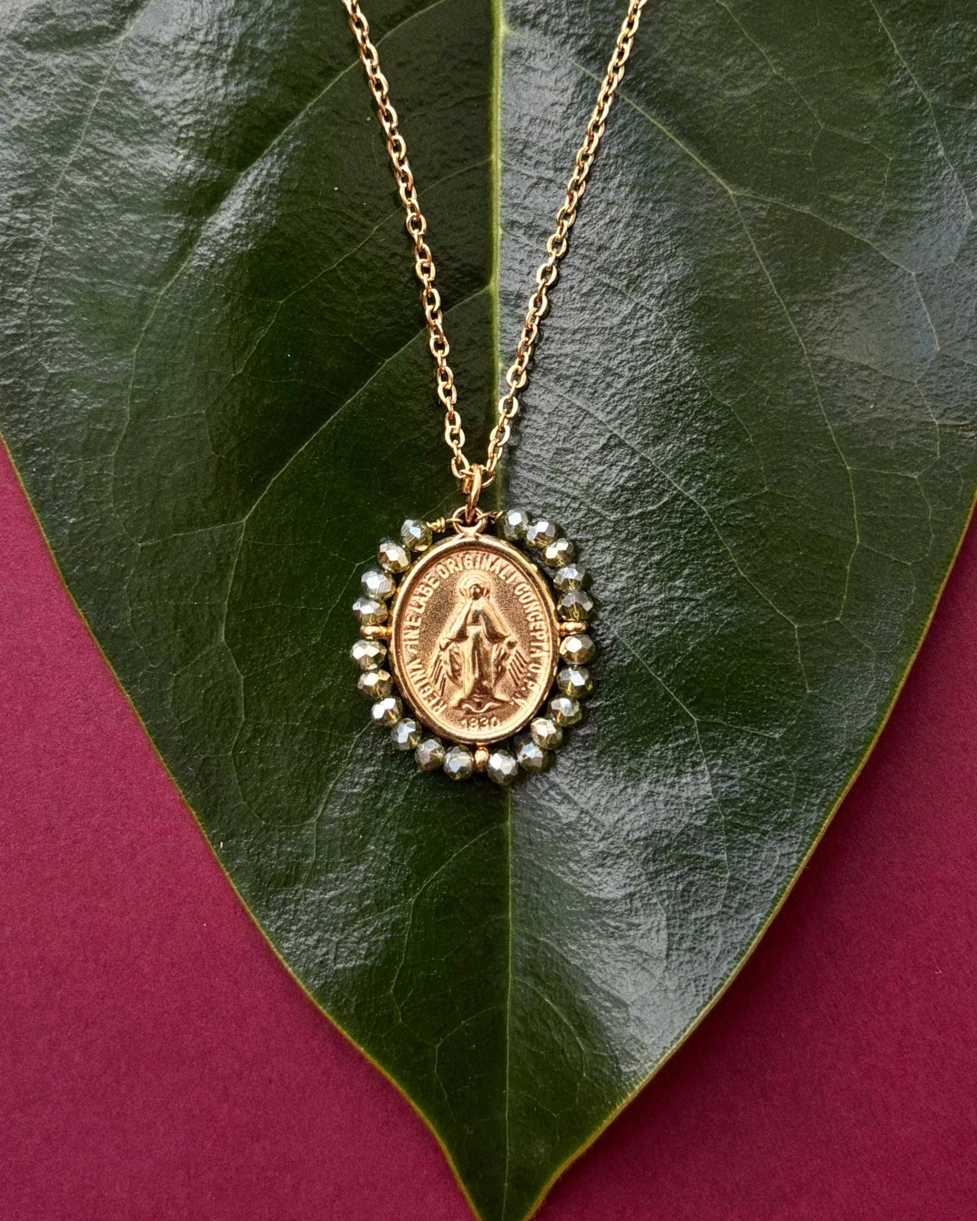 Santa Maria — Necklace Shiny Green