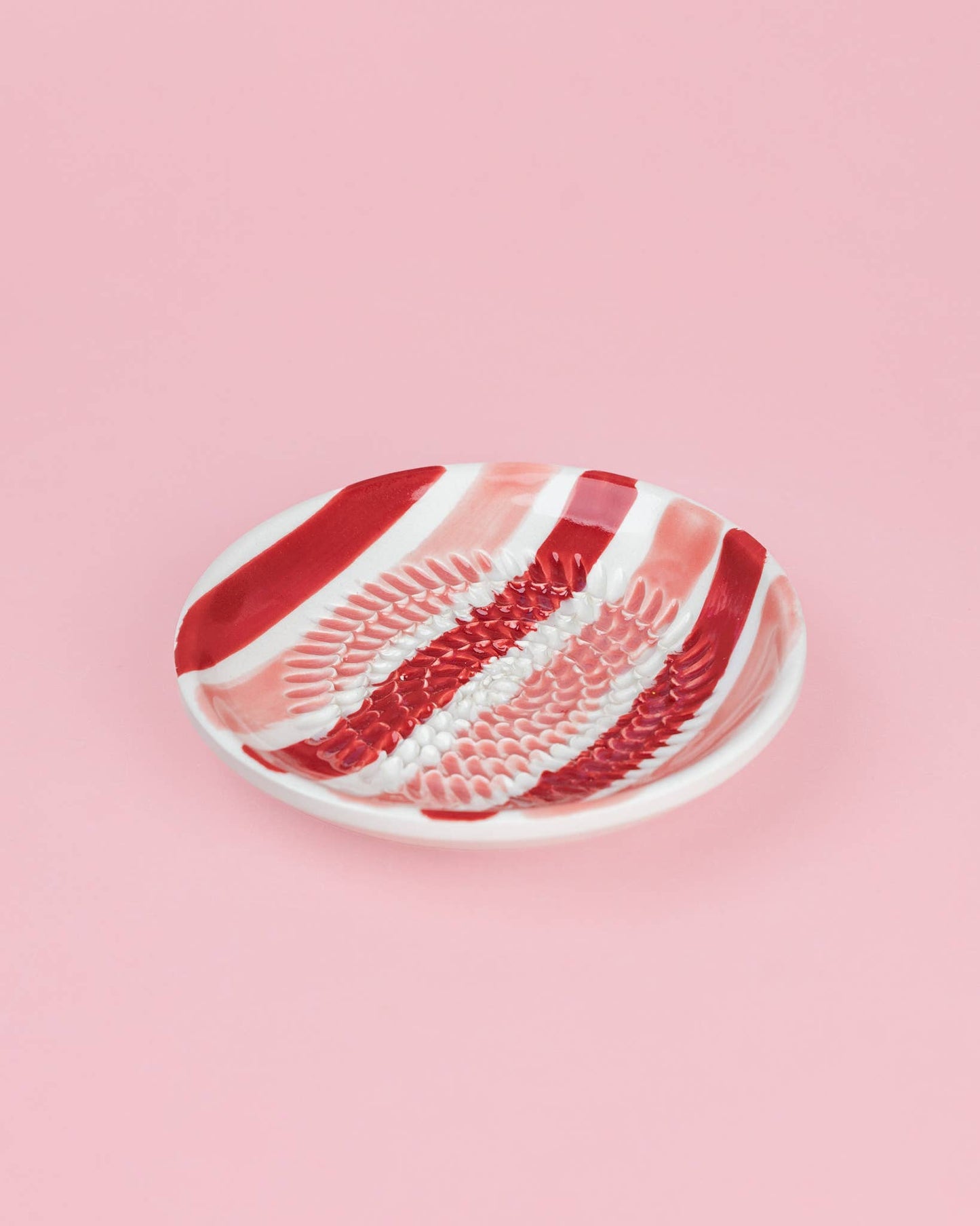 Small Ceramic Garlic Grater Plate — Sweetheart