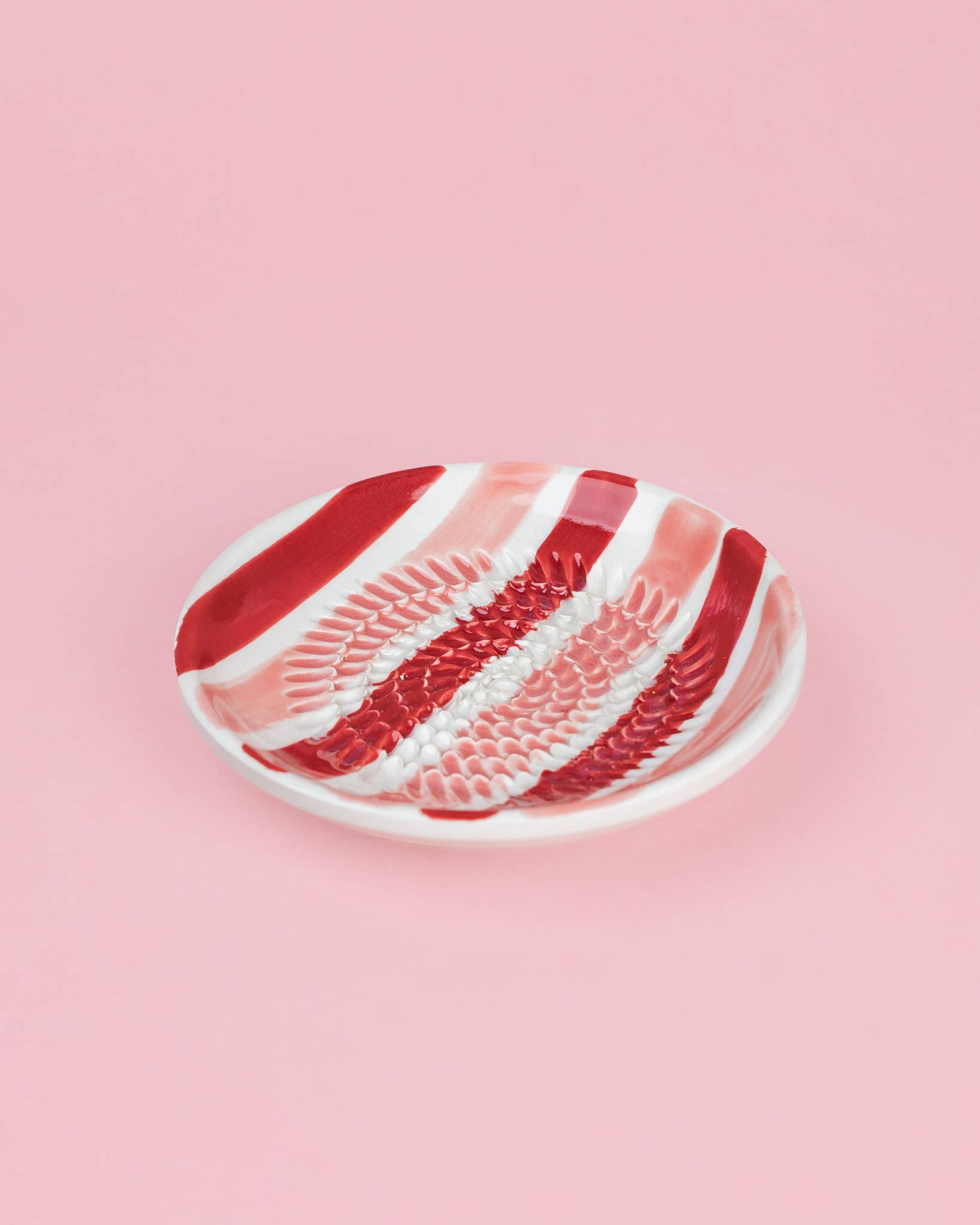 Small Ceramic Garlic Grater Plate — Sweetheart