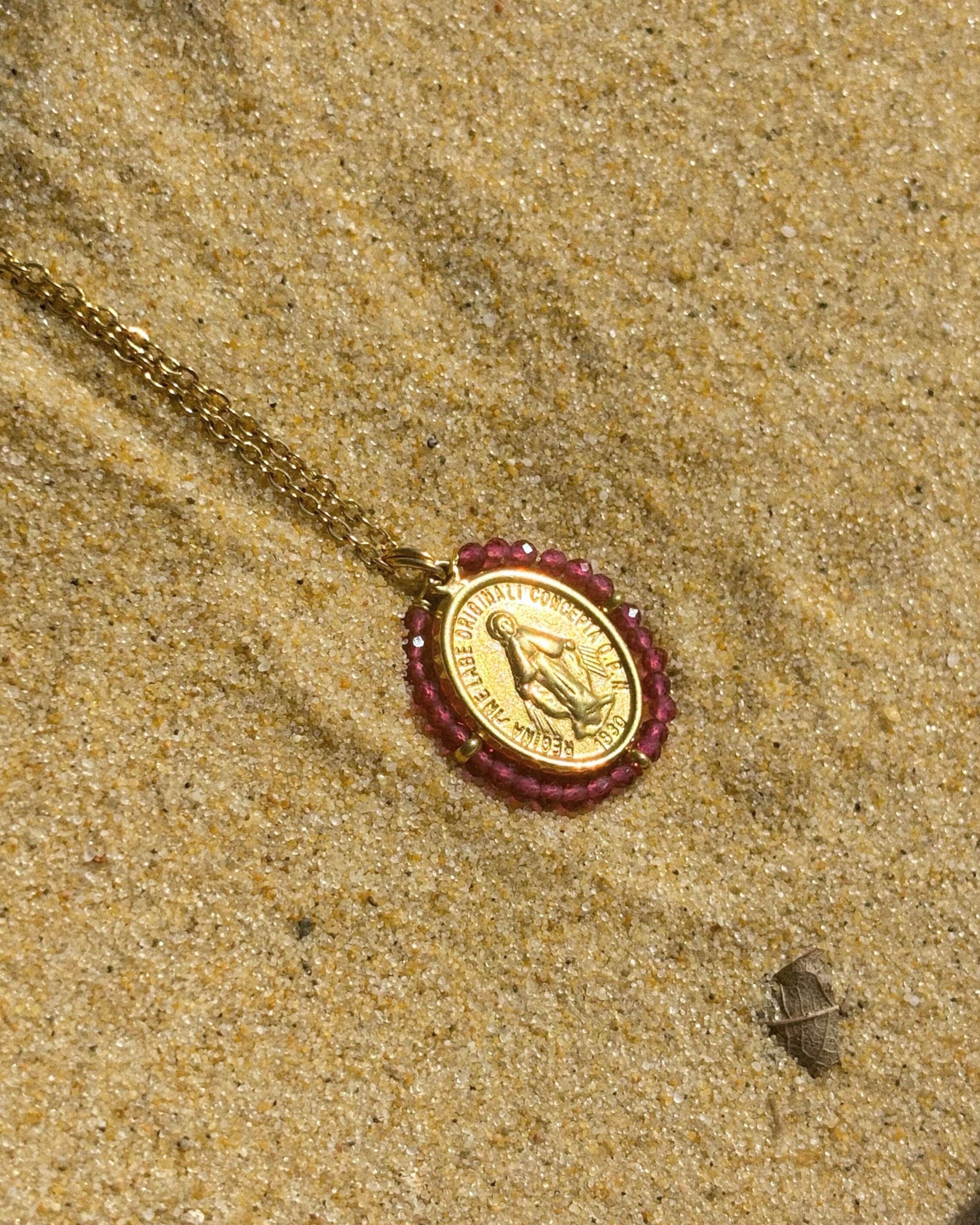 Santa Maria — Necklace Grenat