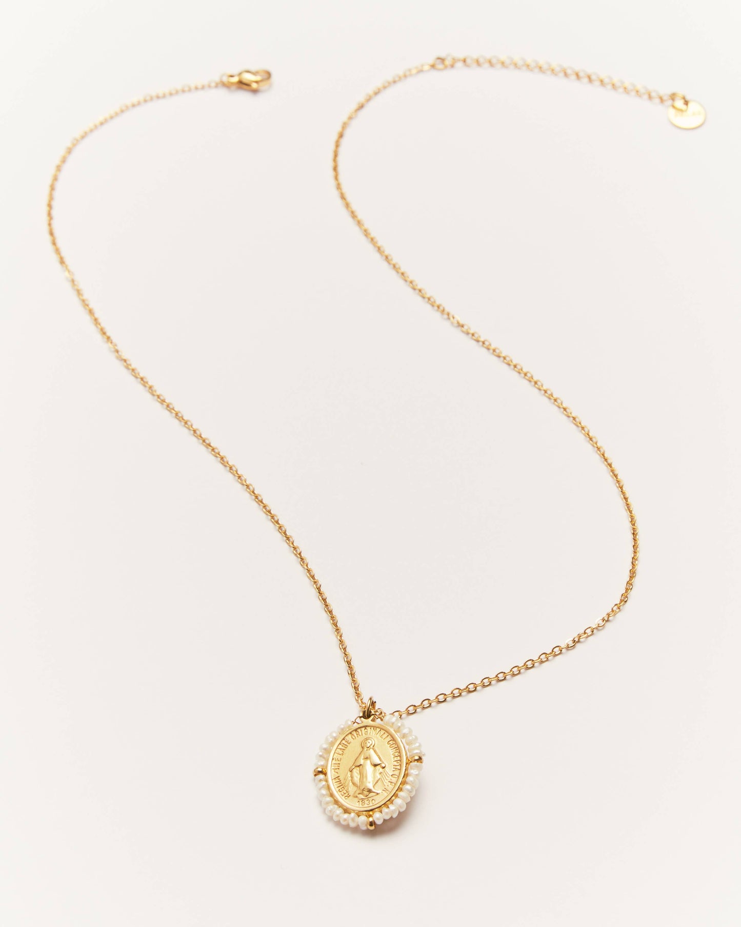 Santa Maria Bora Bora — golden medal necklace with stones