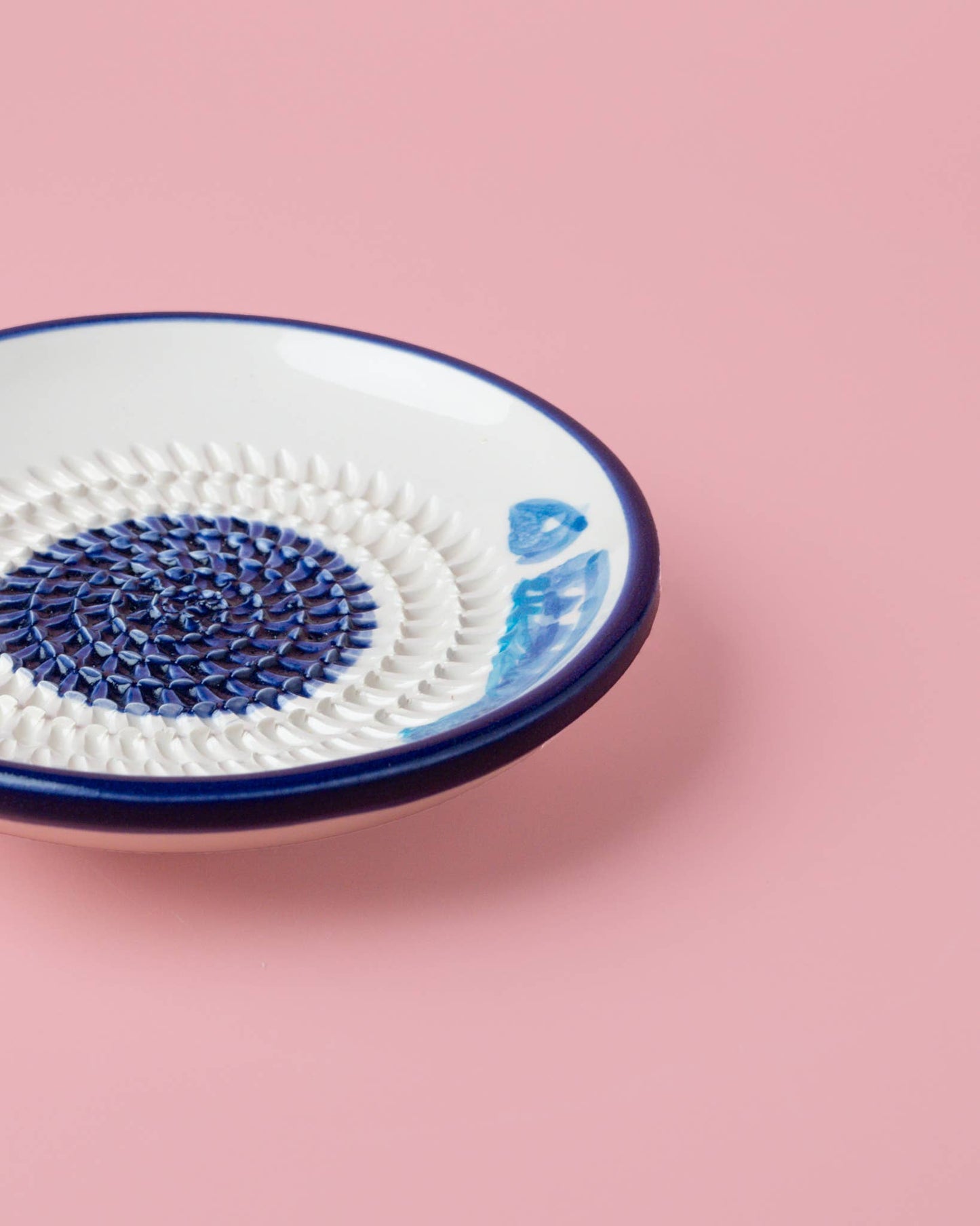 Small Ceramic Garlic Grater Plate — Tuna