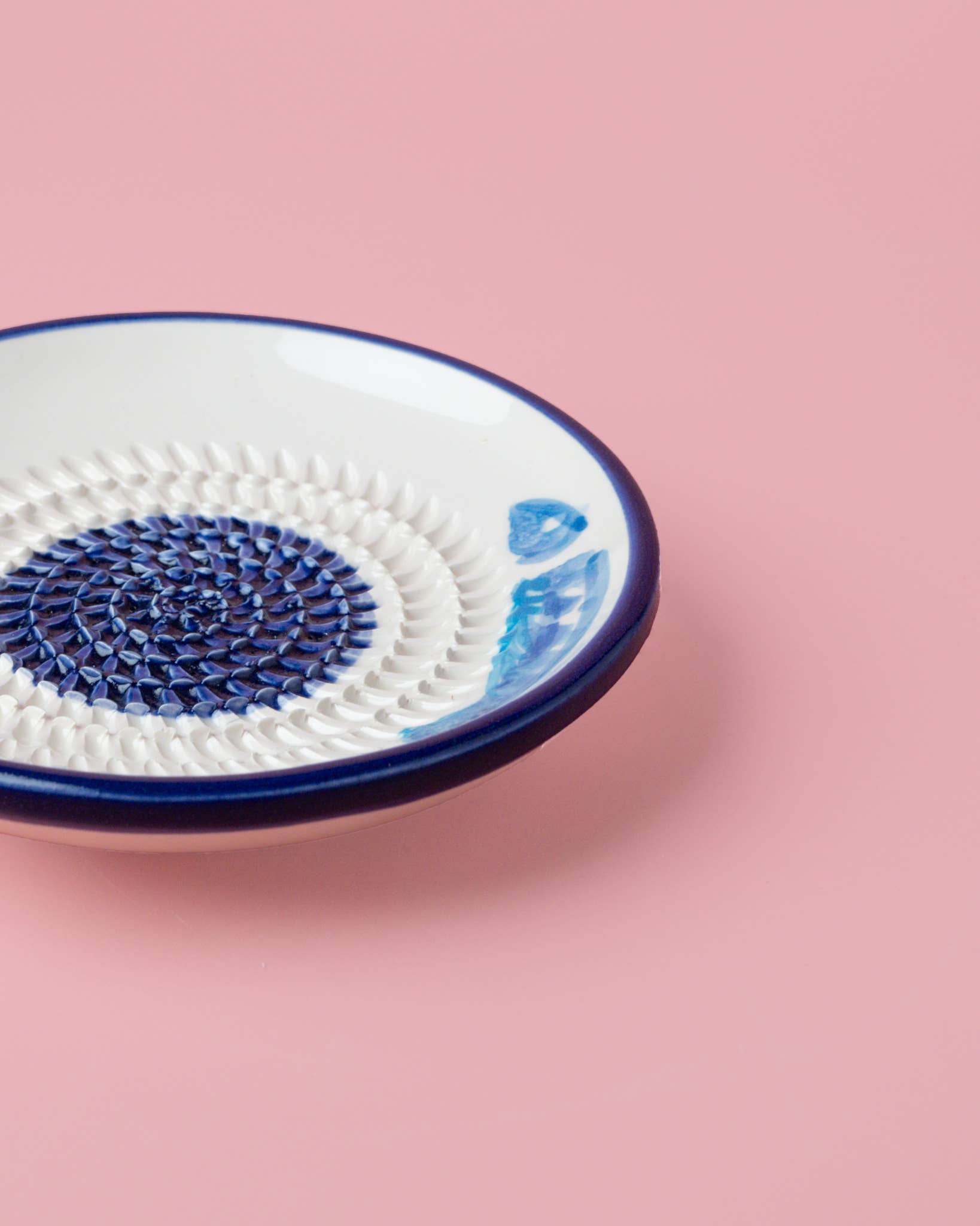 Small Ceramic Garlic Grater Plate — Tuna
