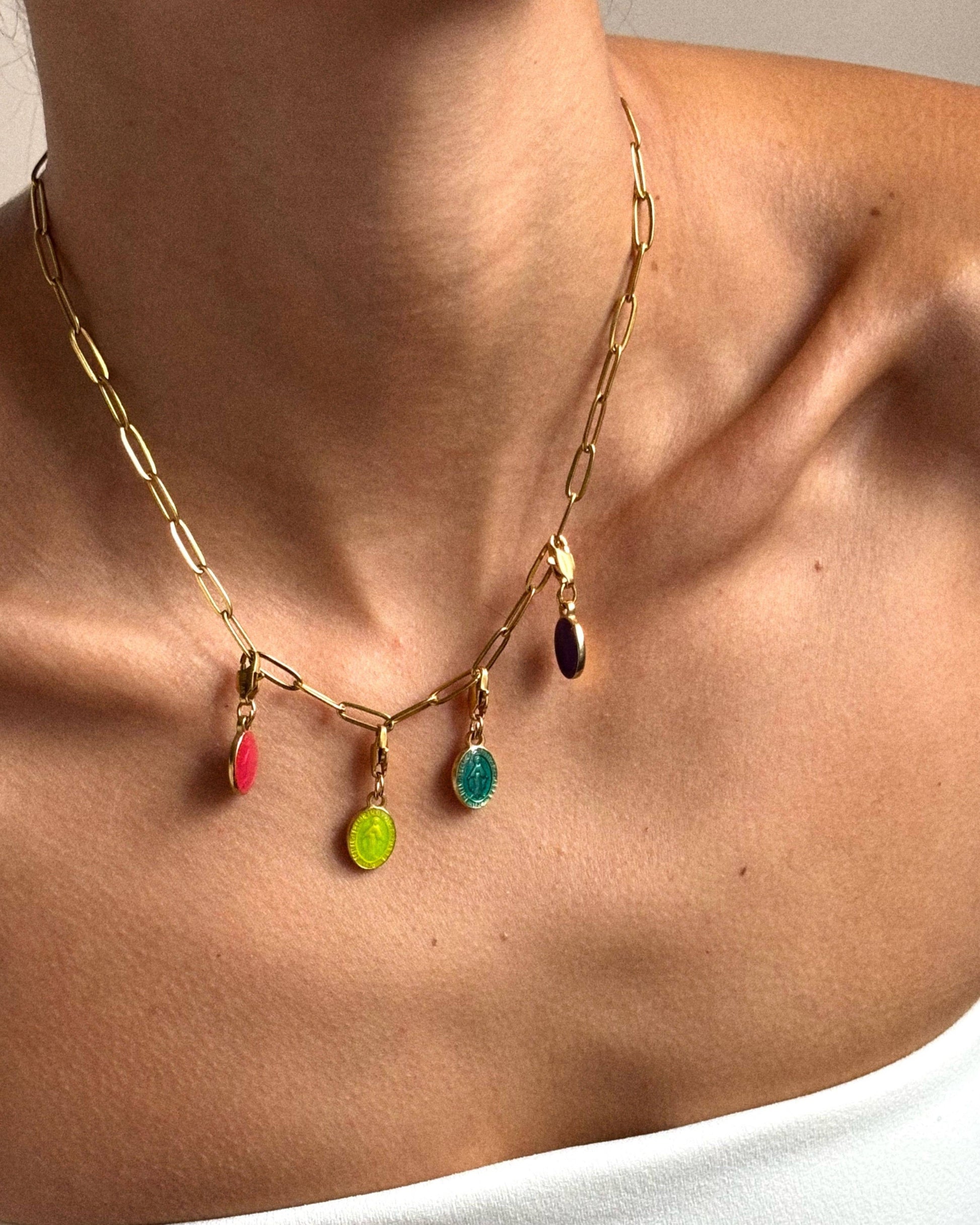 Madonne Glazed Mini — Charms 4 colors