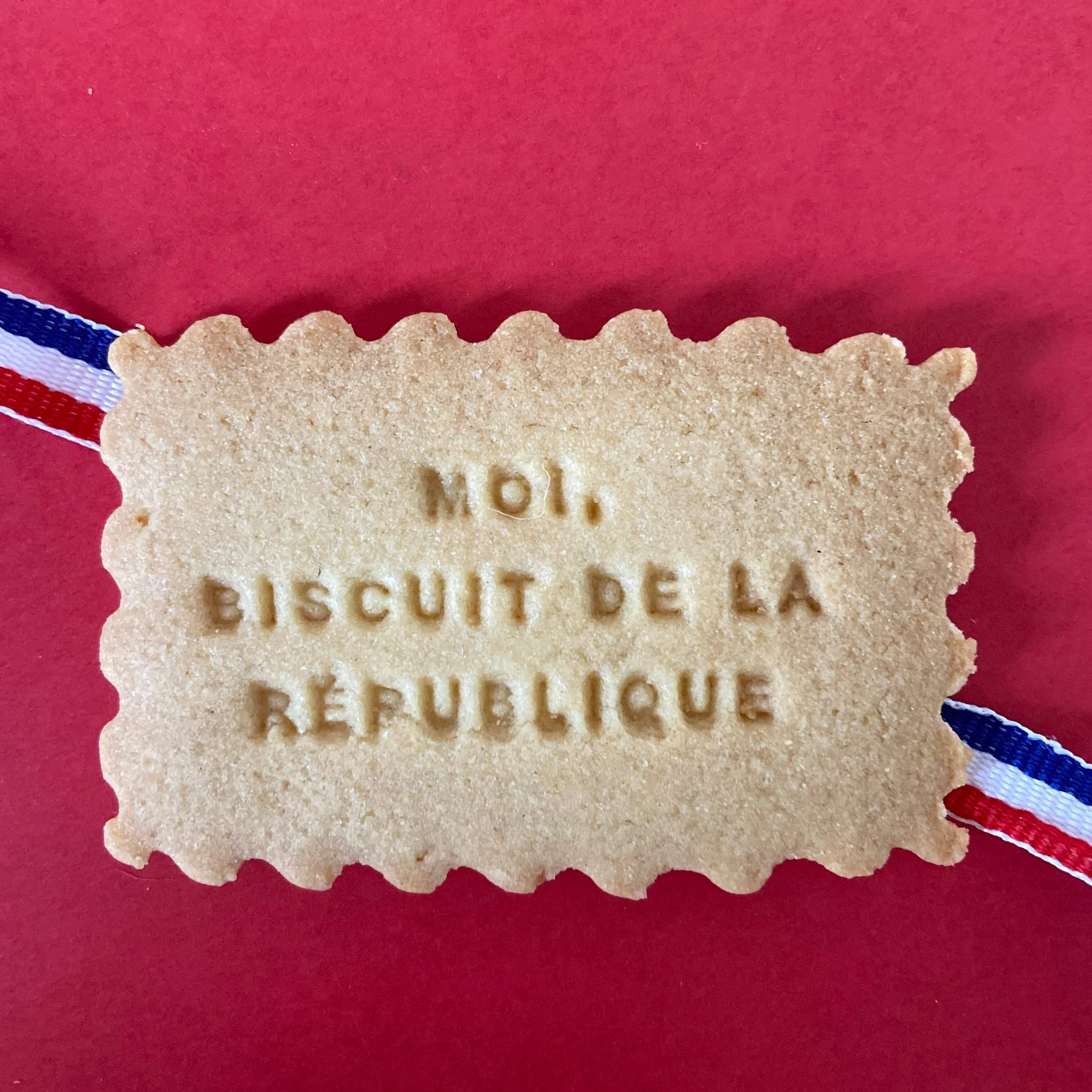 “Cocorico” – French Message Biscuit Gift Box