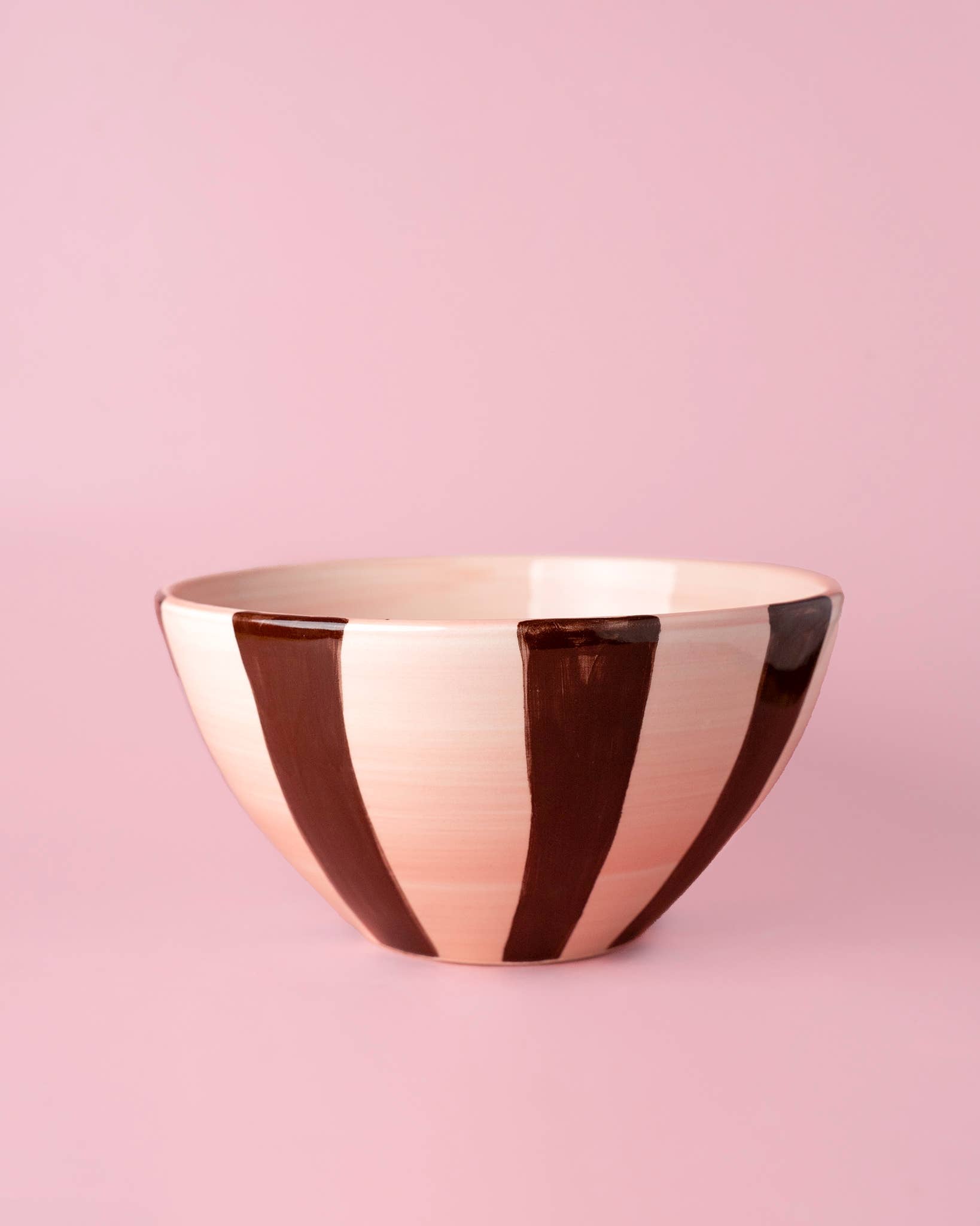 Ceramic Serving Bowl 1.5 L — Chocolate