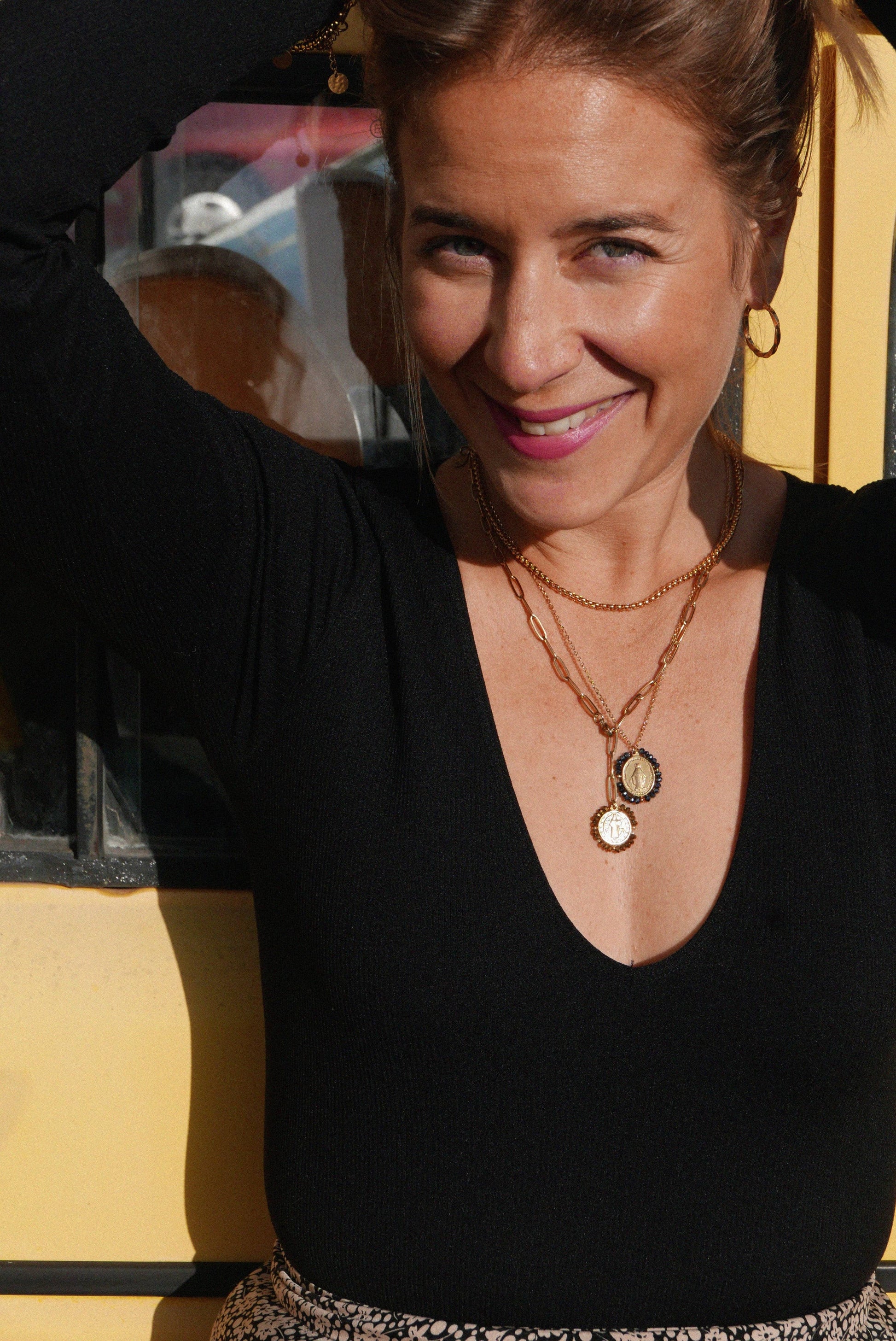 Ana Choker — short chain necklace in gold stainless steel
