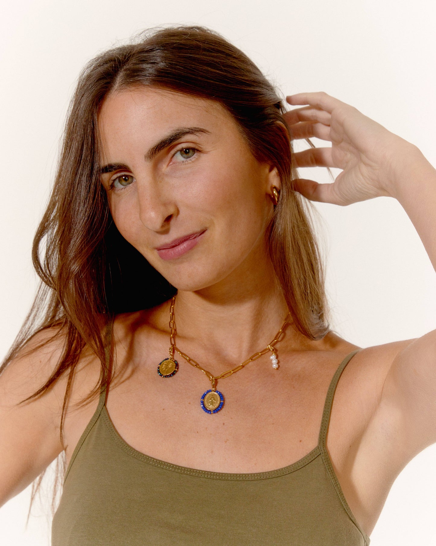 FAIRE Golden chain choker and removable charms