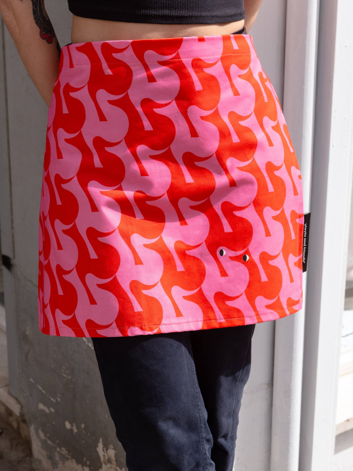 Friends fit together apron