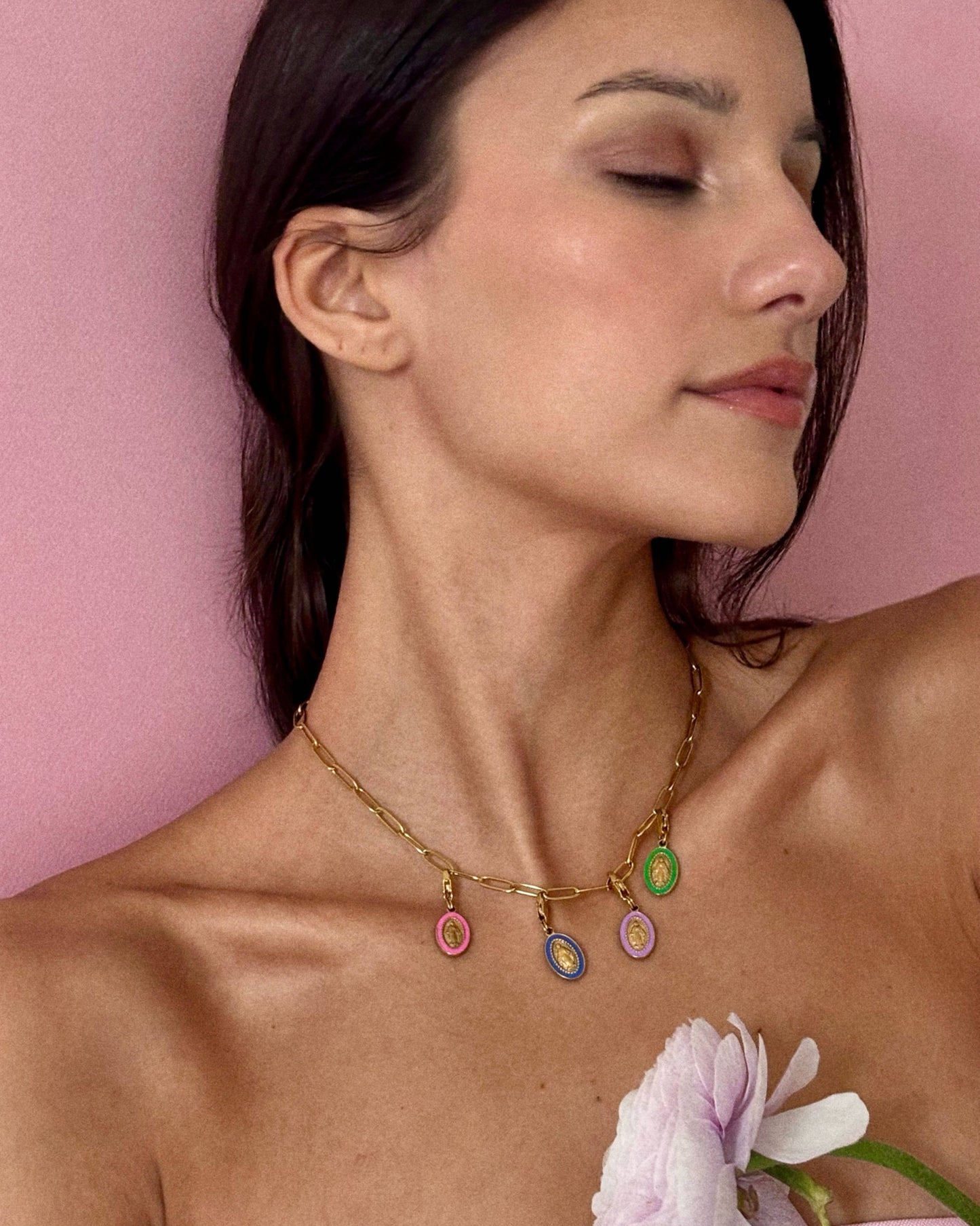 Madonne Enamelled — Charms 4 colors