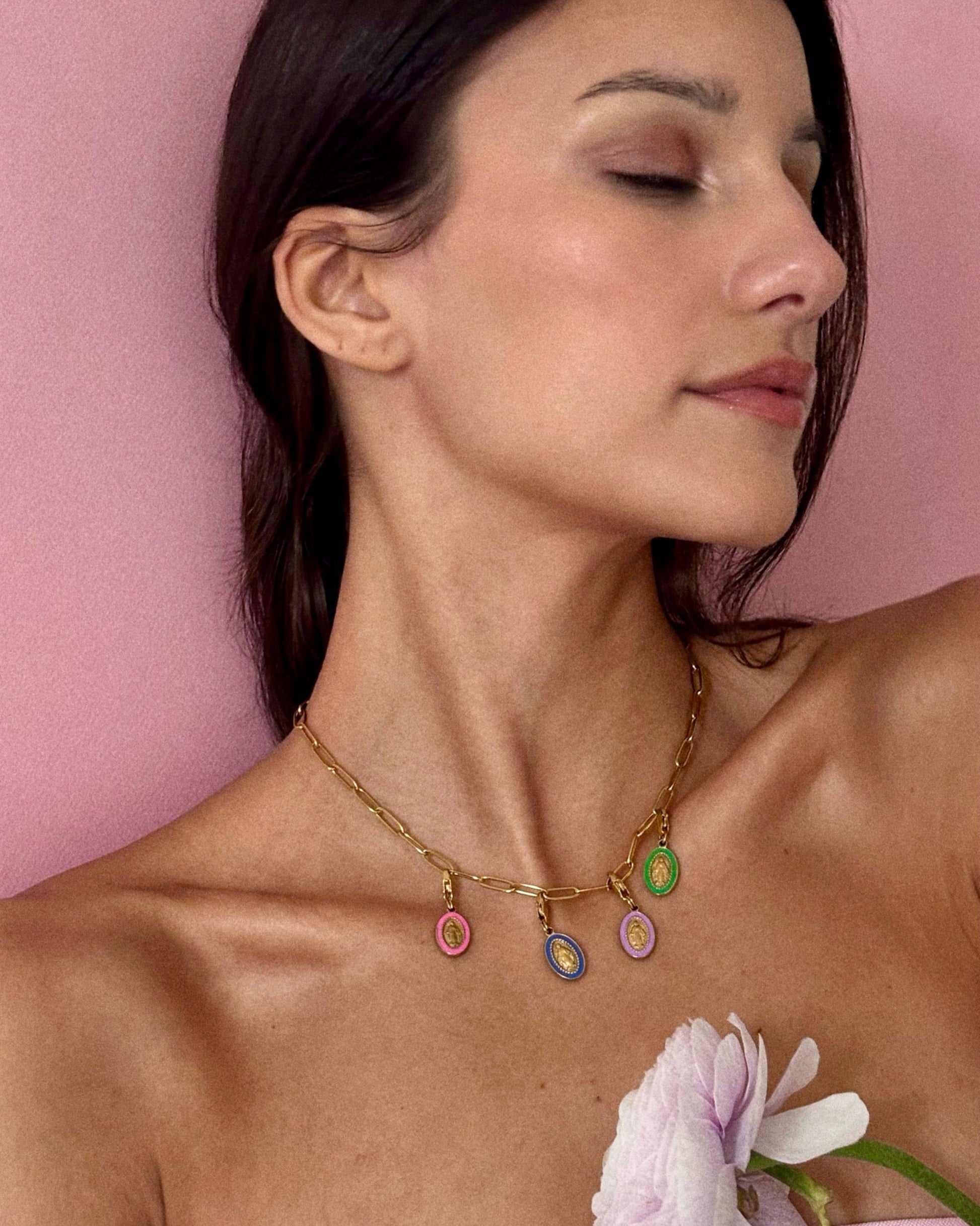 Madonne Enamelled — Charms 4 colors