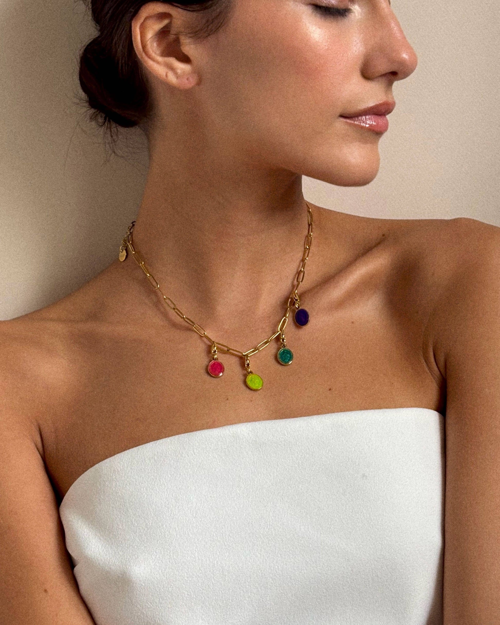 Madonne Glazed Mini — Charms 4 colors
